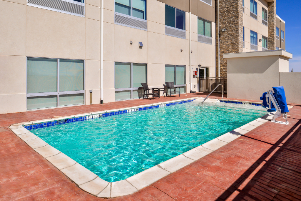 Holiday Inn Express & Suites - Van Horn by IHG
