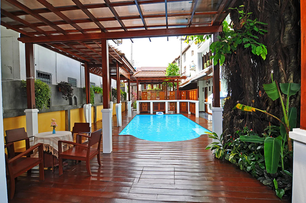 Sripat Guesthouse SHA Extra Plus