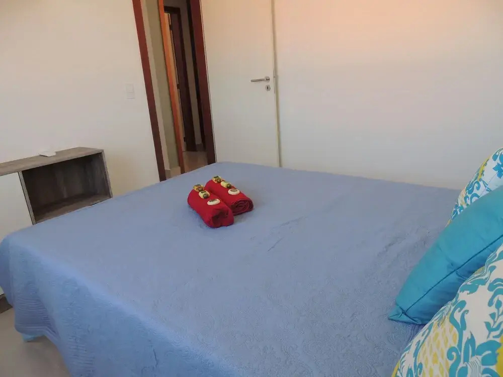 Casa com 3 Quartos em Condomínio Geriba