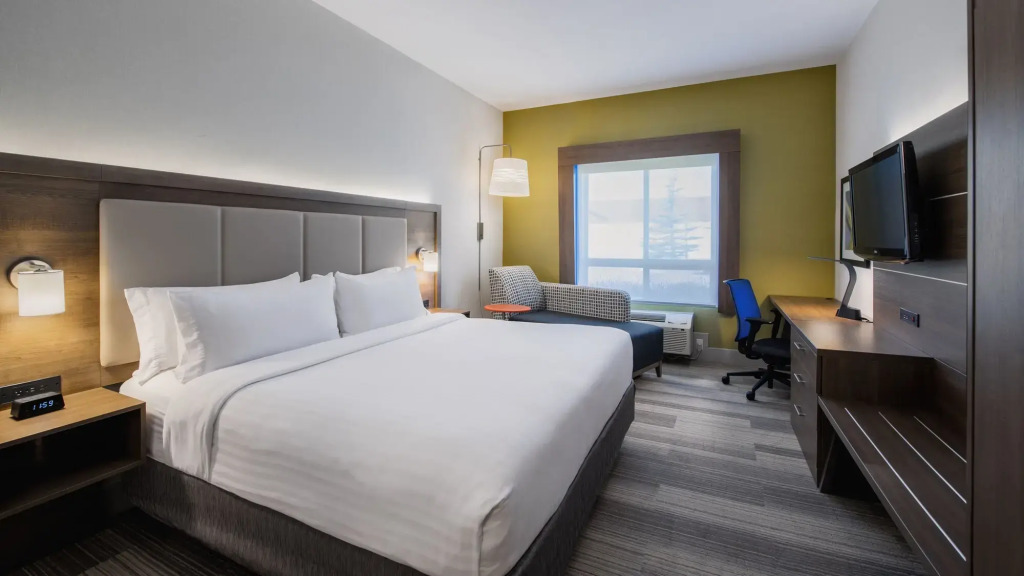 Holiday Inn Express Airdrie by IHG