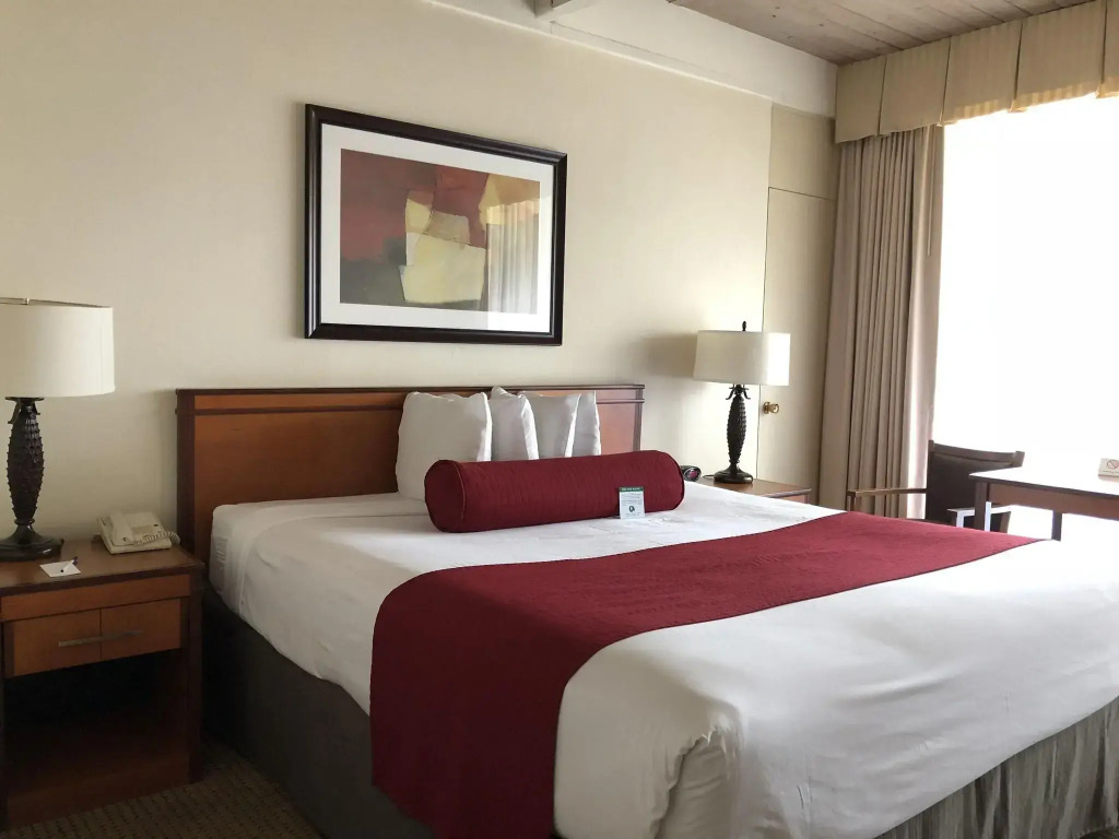 Mikado Hotel - Universal Studios-Burbank