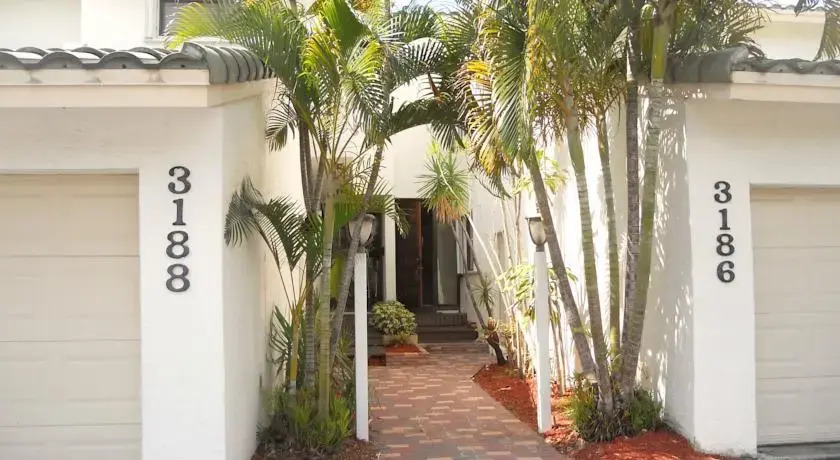 Pompano Intracoastal Townhouses