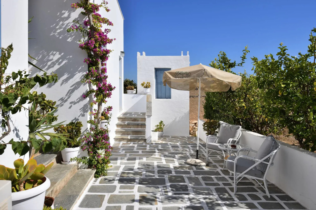 Kalypso Studios & Apartments