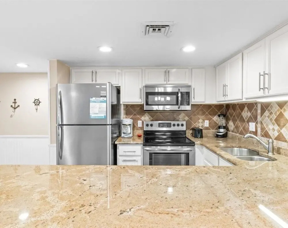 Holiday Surf And Racquet Club 610 2 Bedroom Condo by Redawning