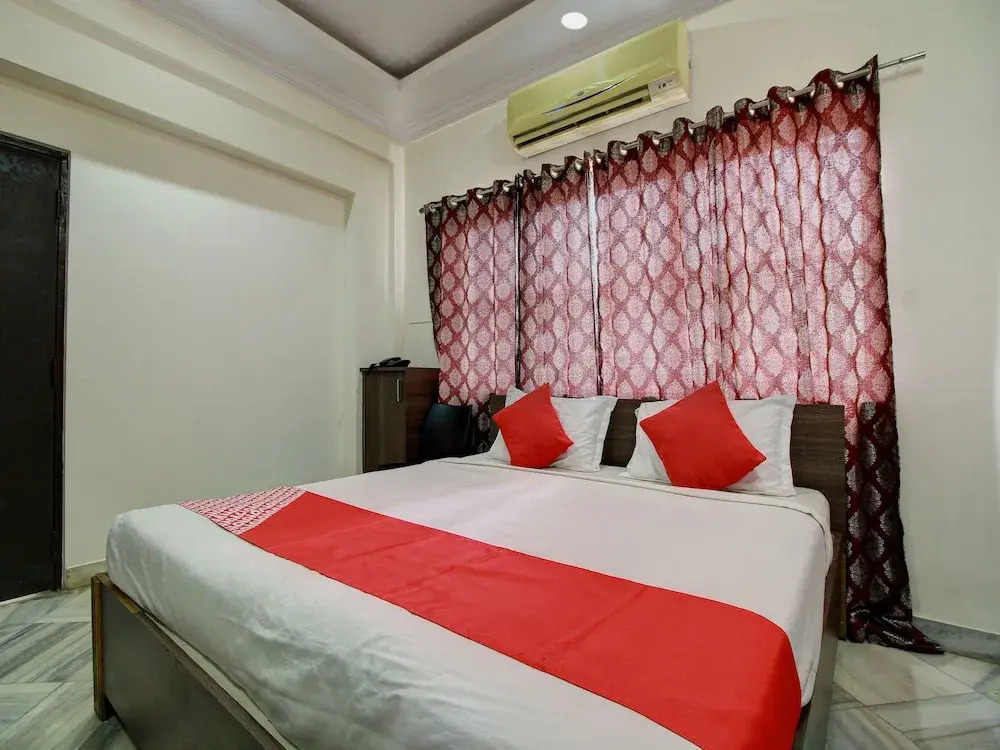 OYO 15955 Rest Inn