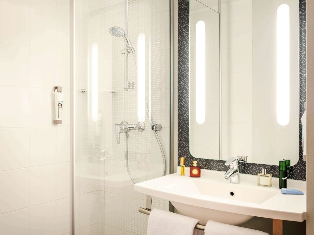 ibis Paris 17 Clichy-Batignolles