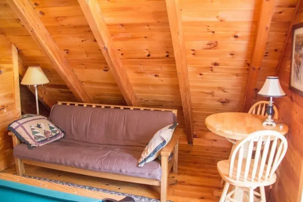 26 Bearfoot Landing 2 Bedroom Cabin by RedAwning