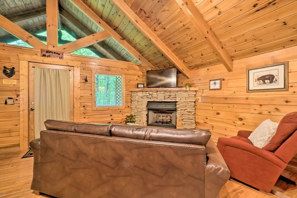 'mountain Dream Cabin' w/ Deck, 7 Mi to Gatlinburg