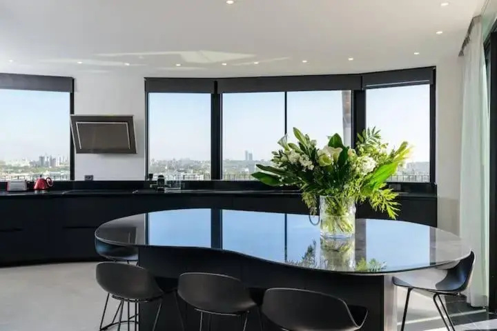 American Colony - 300 sqm Sea View by HolyGuest