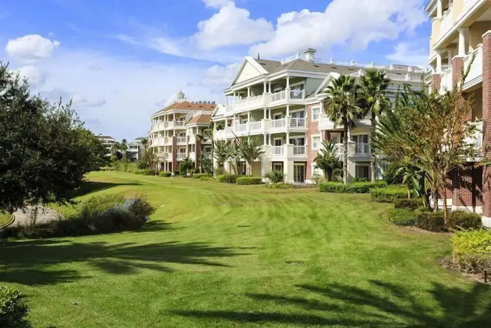 Villas North