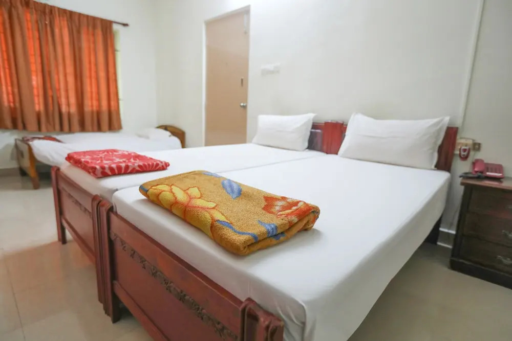 ULO Saicharan Comfort Inn