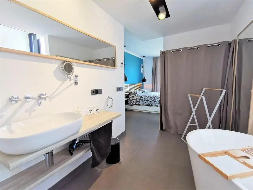 Villa 11 Oasis del Mare, 5min Strand, Wifi, Klima, Fußbodenheizung