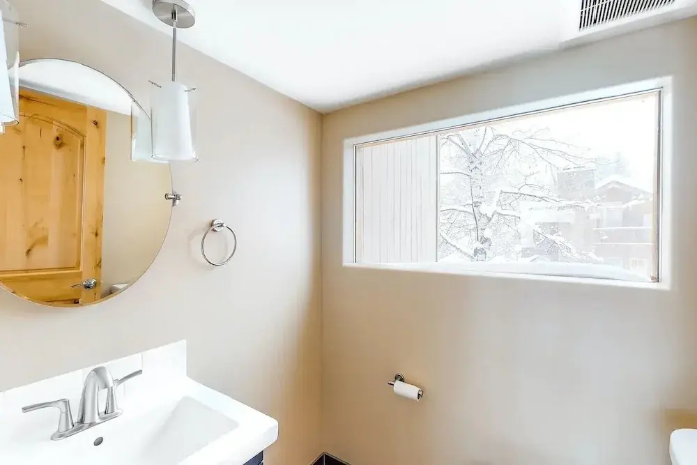 Corrock Style - Luxury Hot Tub Home Near Ski Lifts & Downtown Ketchum