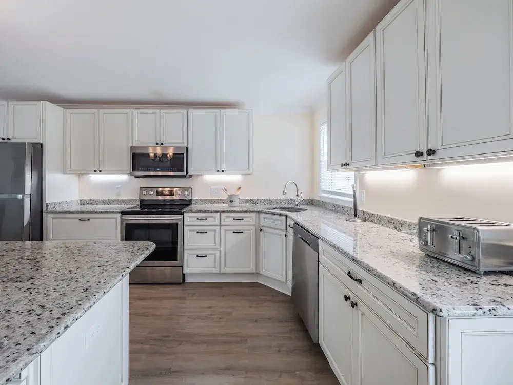 Bear's Den by Topsail Realty