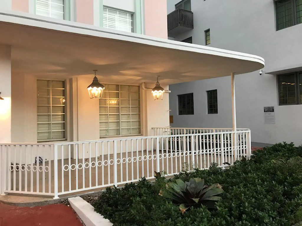 Henrosa Hotel
