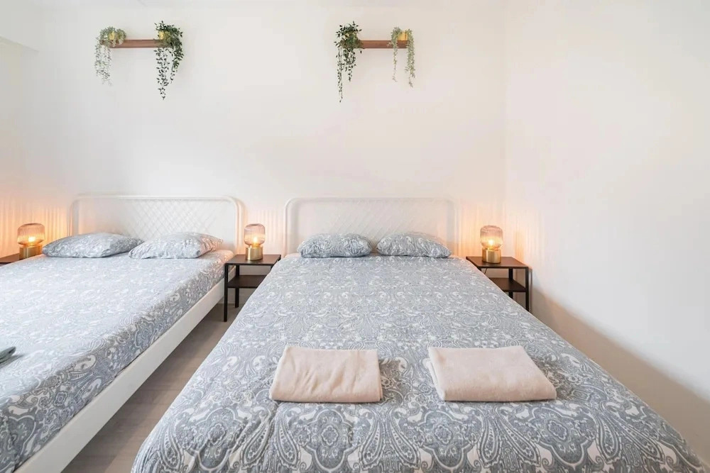 Classic 1 Bedroom Apartment in Antwerp