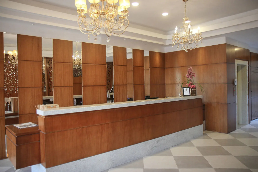 Life Hotel Infinity