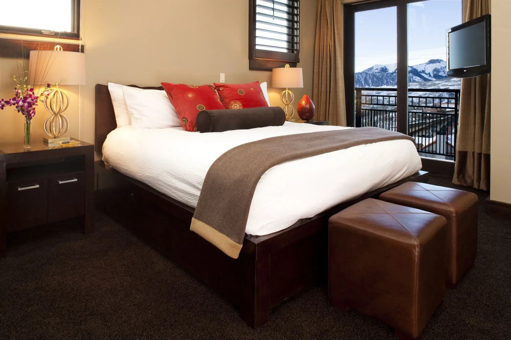 Relais & Chateaux Lumiere by Dunton