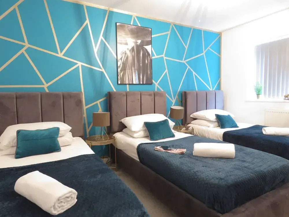 Tudors eSuites 4 Bedroom House