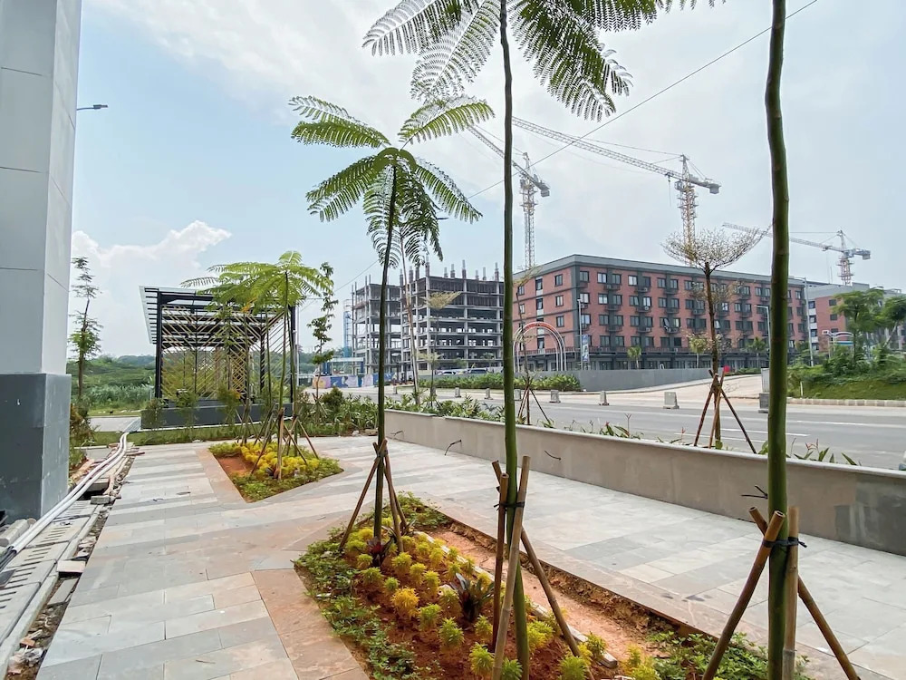 Practical 3Br For 5 Pax At Meikarta District 2 Apartment
