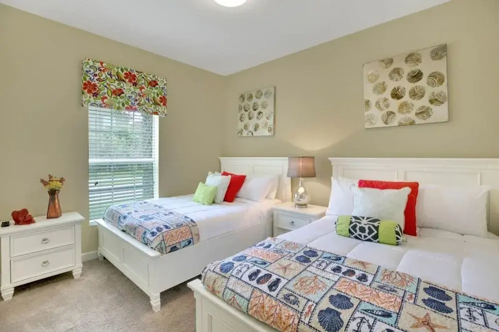 Paradise Palms - 3087 Beach Palm Avenue