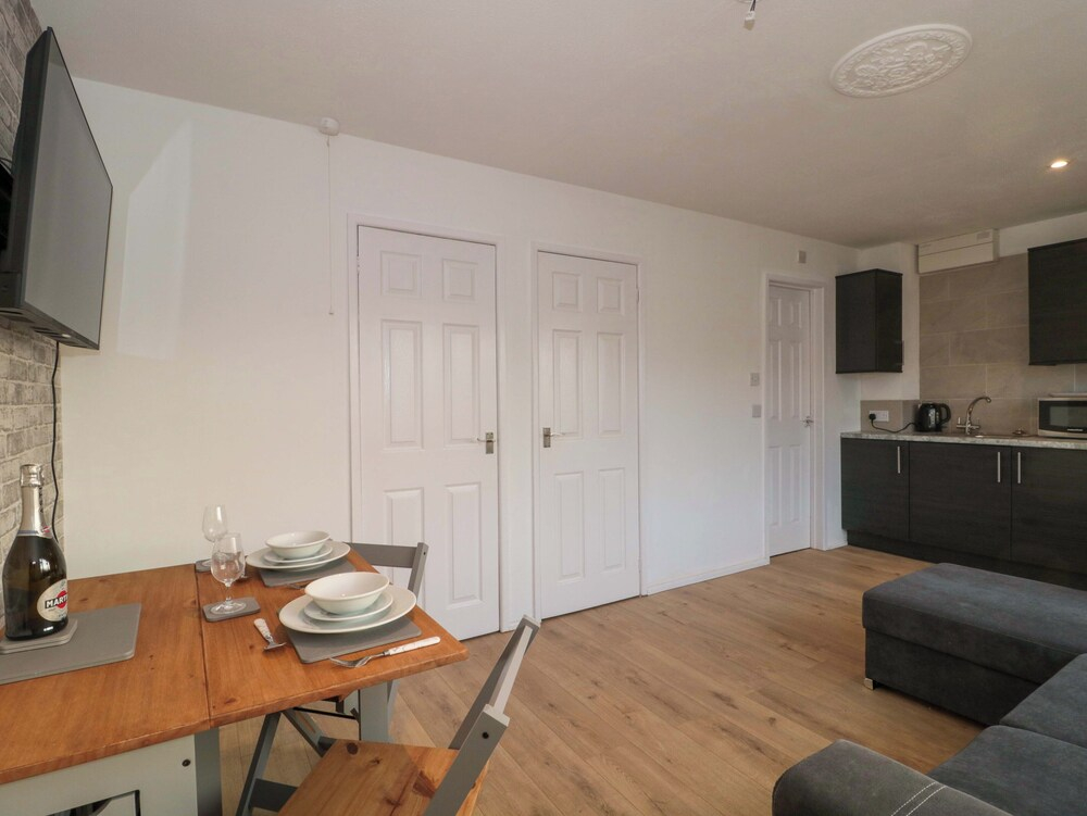 Flat 24