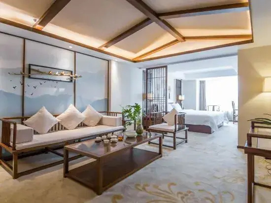 Floral Hotel· Juyi Hotel(Suining Wanda Plaza Government Service Center Store)