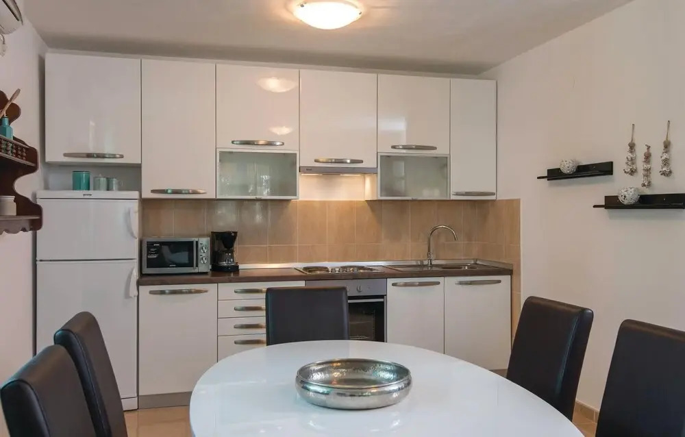 Stunning Home in Dingac With Wifi and 2 Bedrooms