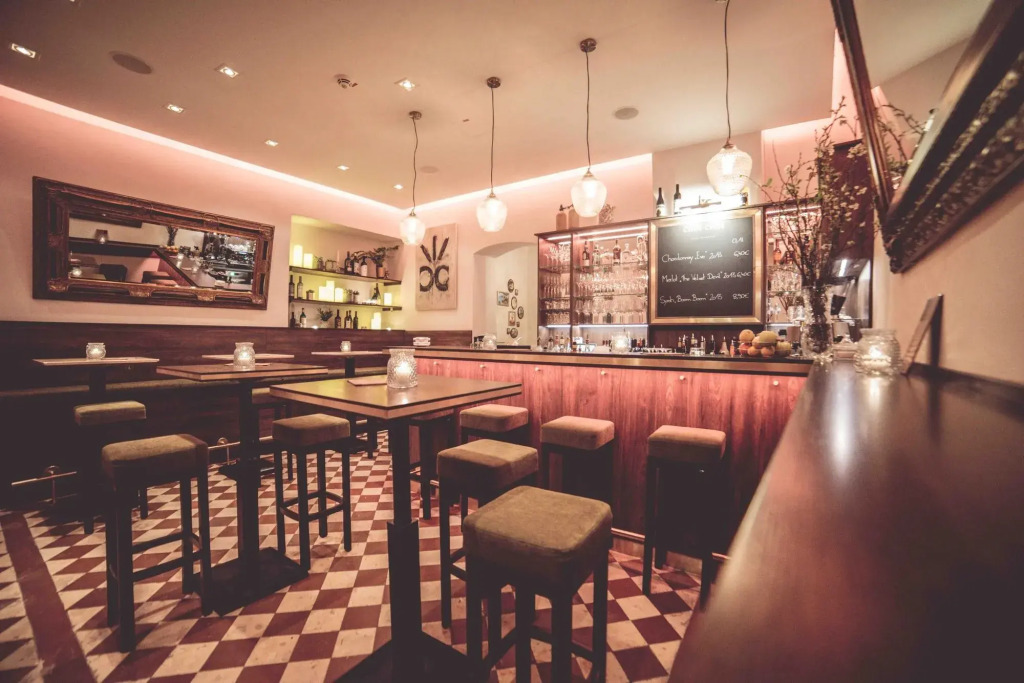 Chin-Chin Hotel ehemals Bohemian Hotel