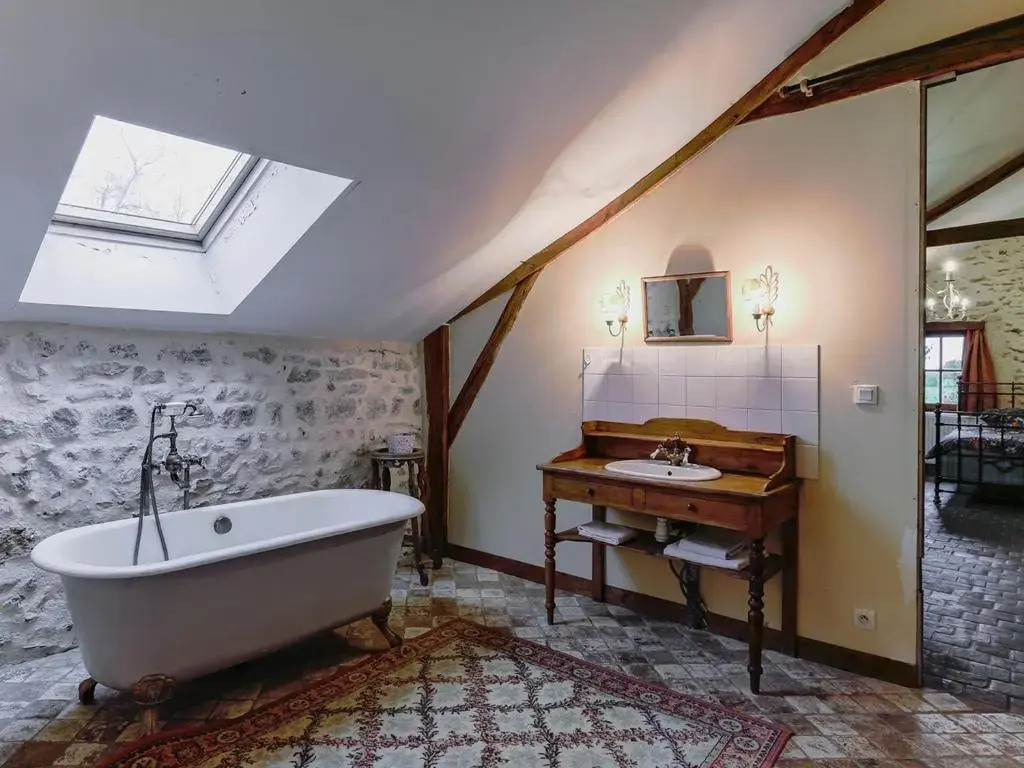 Gîte Crucheray, 4 pièces, 8 personnes - FR-1-491-77