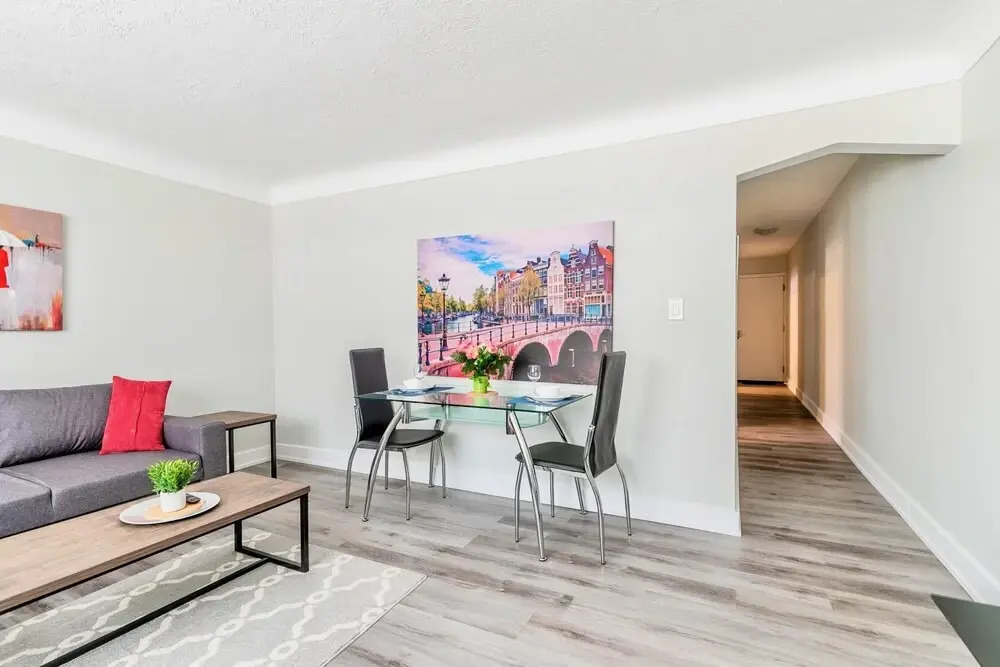 1BR Apt - w King Bed and Netflix- Close to DT