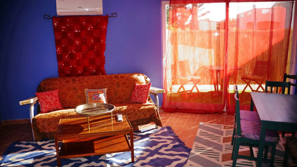 Inn Seventies Cheap & Chic II