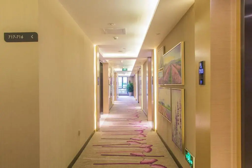 Lavande Hotel Wenchong Branch