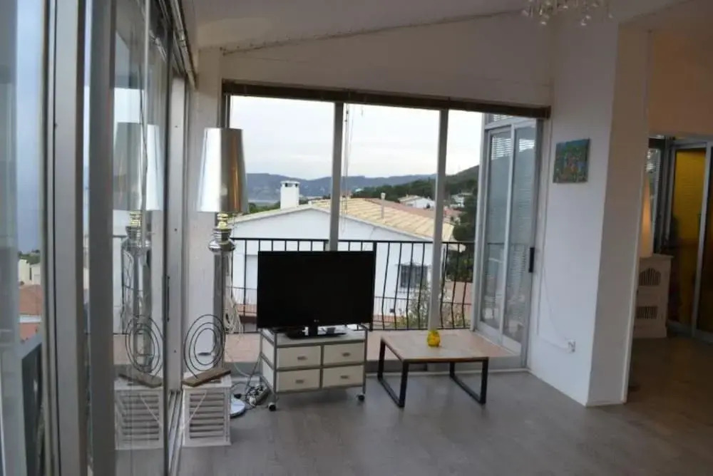 Apartment in Llança - 103565 by MO Rentals