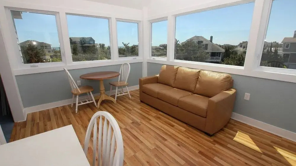 Tretower Strong Court Home - 5 Br Home