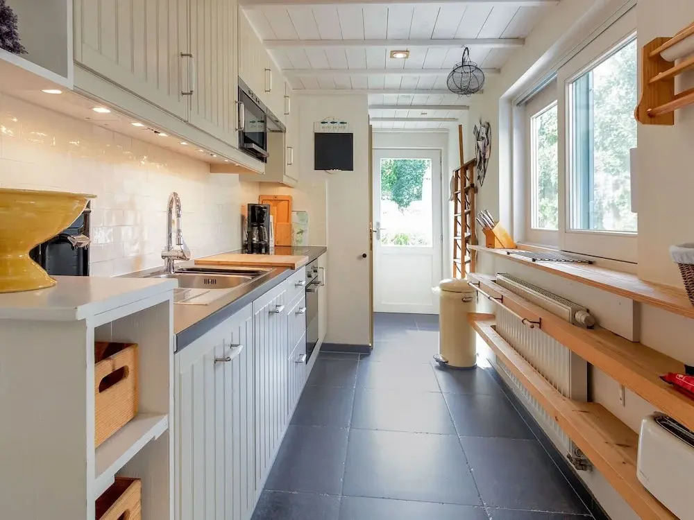 Spacious Holiday Home in Nieuwpoort With Garden