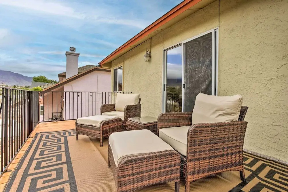 El Paso Retreat w/ Pool: 11 Mi to Downtown!