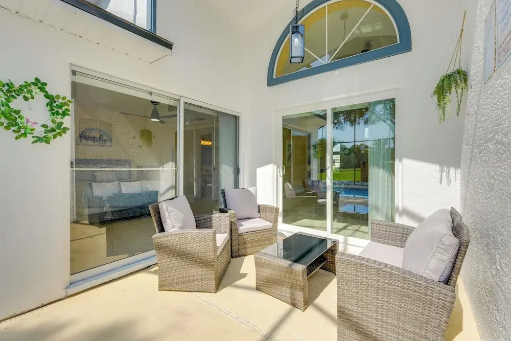 Sunny Skies & Disney Days: Davenport Home w/ Pool!