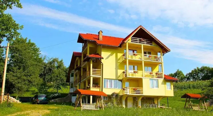 Pensiunea Tiuta