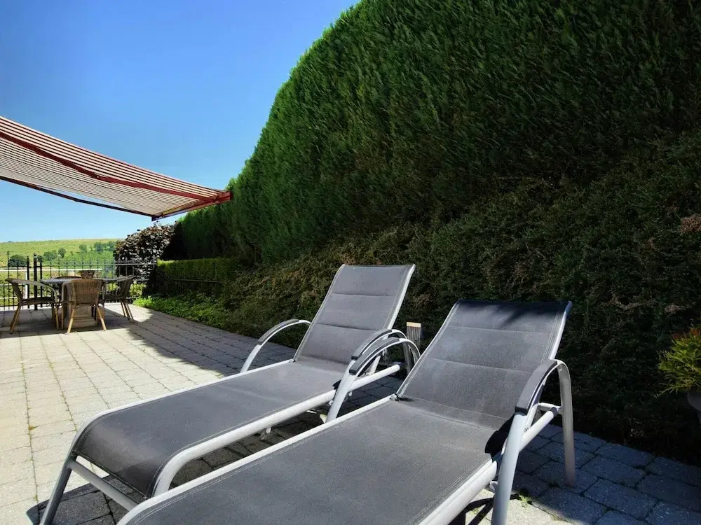 Luxurious Holiday Home with Hot Tub & Sauna in Houffalize