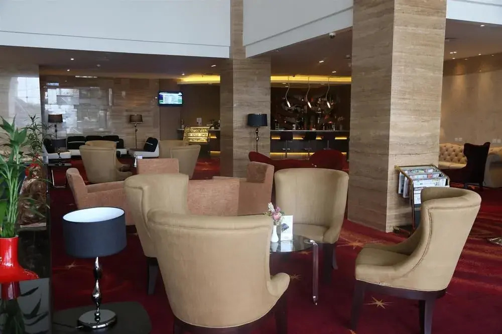 Golden Tulip Galaxy Hotel