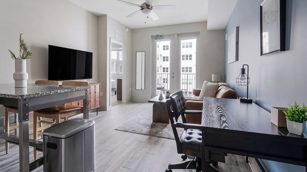 Landing Furnished Apartments - Daytona Beach