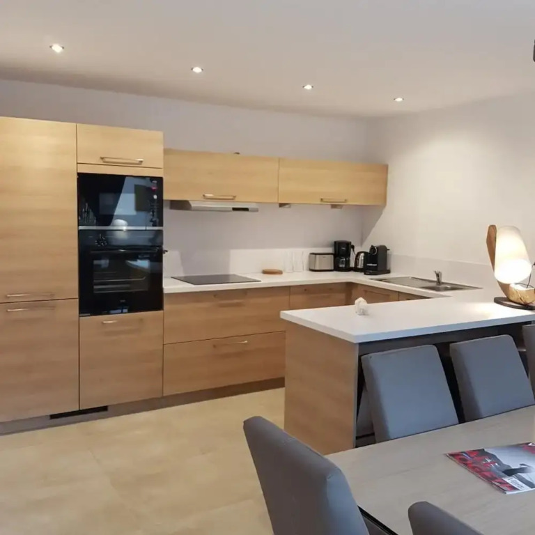 LES Balcons DE Pierre Pomme N°1 : 5 Pièces 8 à 10 Personnes / 5 Rooms 8 to 10 People
