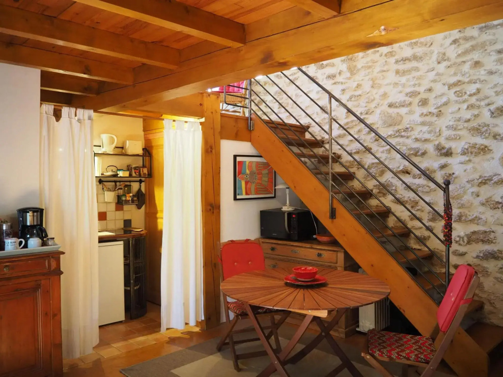 Pretty stone house with own terrace and private garden, Grignan