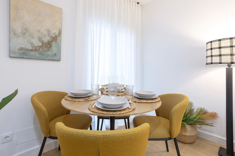Central & Exclusive 2BD Apartment in Cordoba. Hinojo