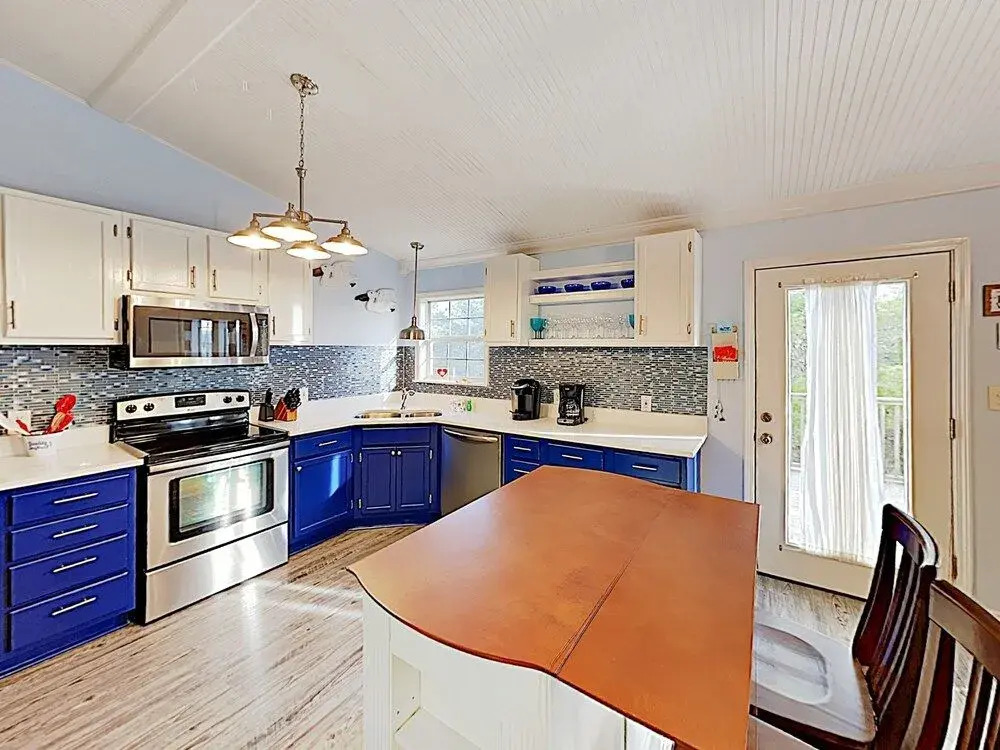 813 Cabana Beach House by RedAwning