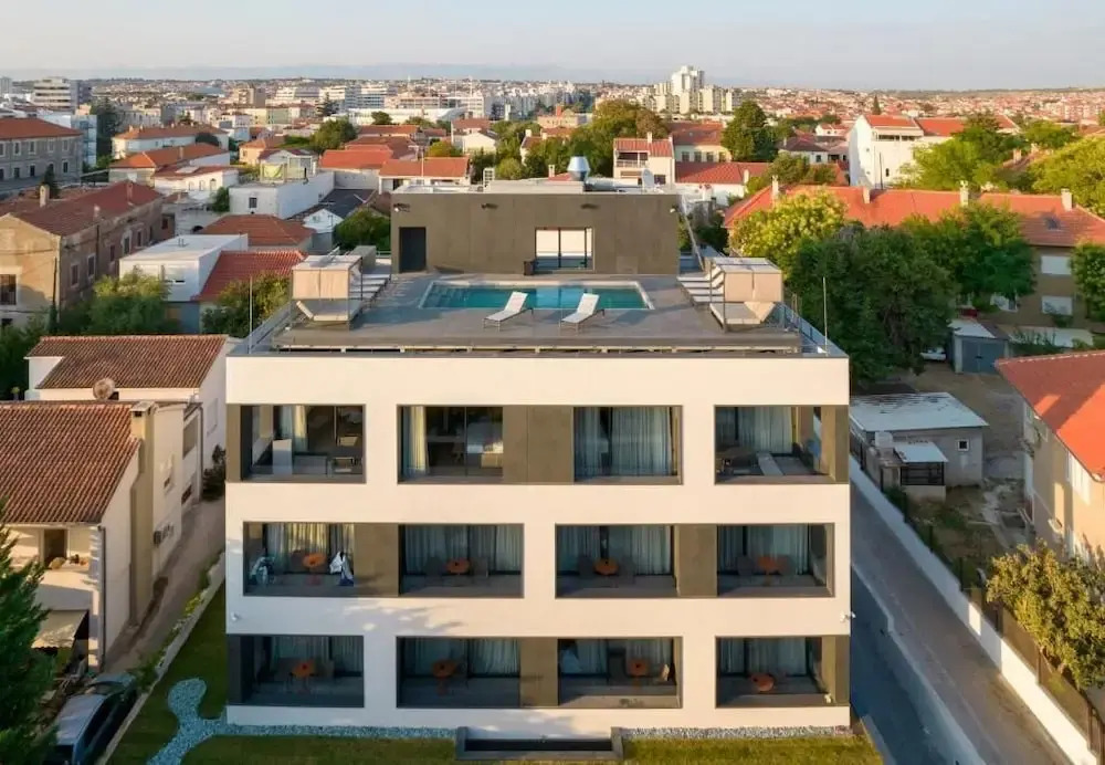 La Vista Suites