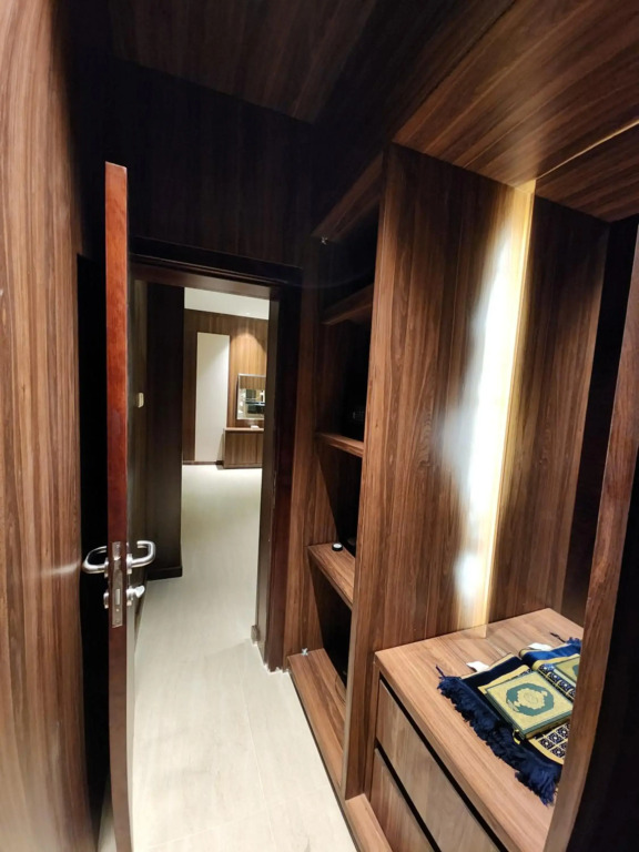 Azar hotel