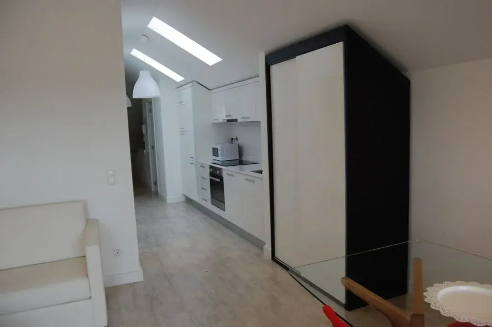 Wallis Apartments