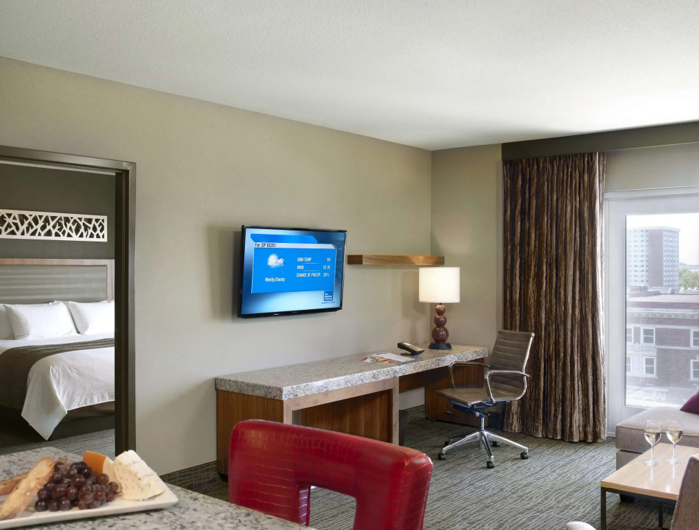 The Broadway Columbia - a DoubleTree by Hilton Hotel